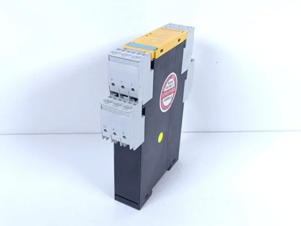 Siemens Sirius Sicherheitsschaltgerät 3TK2830-2CB30 E04 TESTED & TOP ZUSTAND
Wird in neuem Fenster oder Tab geöffnet