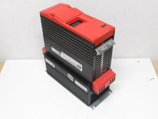 SEW Movidrive MDF60A0075-5A3-4-00 400V 7,5KW + MDF Karte Top Zustand TESTED
Wird in neuem Fenster oder Tab geöffnet