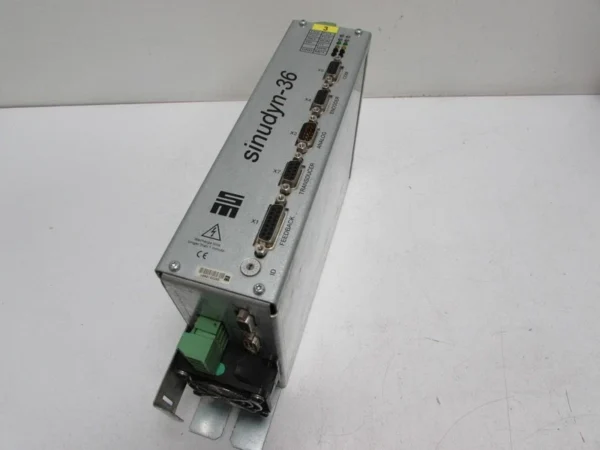 Sieb & Meyer sinudyn-36 0360510EC4000 Servo Drive IP20 230V 10A Top Zustand
Wird in neuem Fenster oder Tab geöffnet