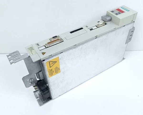 Siemens Masterdrives 6SE7016-0TP50-Z Z= G91+C23+F80 E-St: C TESTED & TOP ZUSTAND
Wird in neuem Fenster oder Tab geöffnet