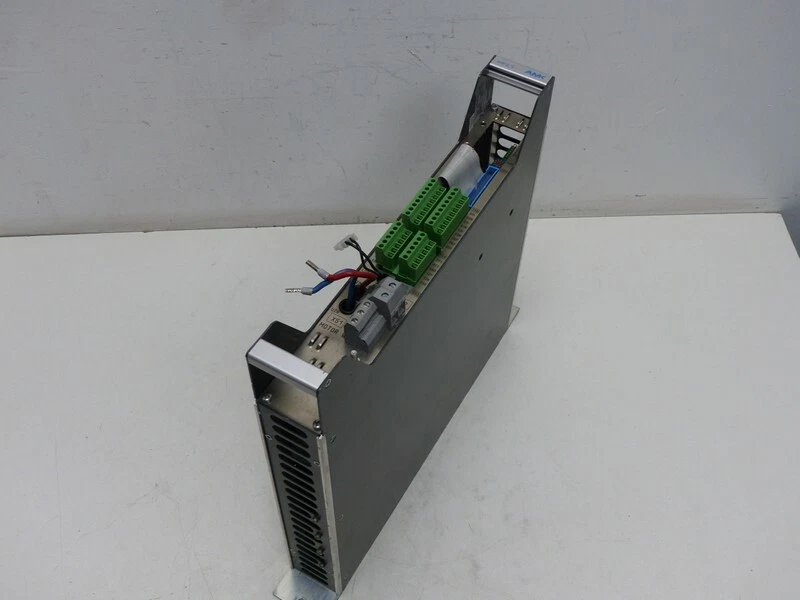 AMK AMKASYN AW 3/6 Inverter Drive DC-560V 3AC-350V 3KVA 5A Top Zustand
Wird in neuem Fenster oder Tab geöffnet