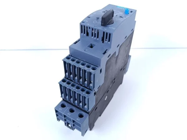 Siemens SIRIUS Kompaktabzweig Direktstarter 3RA6120-1CB32 TOP ZUSTAND
Wird in neuem Fenster oder Tab geöffnet