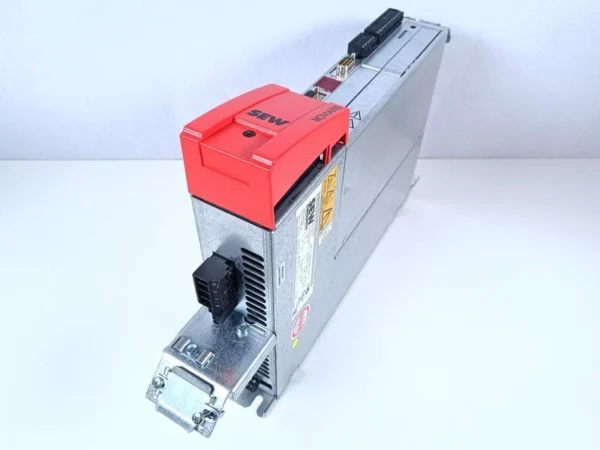 SEW Eurodrive MOVIAXIS MXA81A-002-503-00 / XSE24A TESTED & NEUWERTIG
Wird in neuem Fenster oder Tab geöffnet