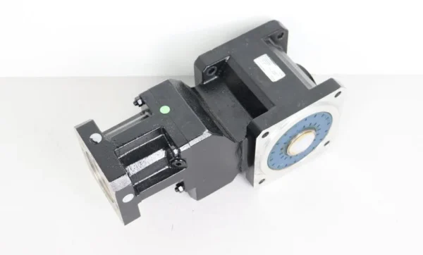 SEW Eurodrive Getriebe BSAF302 EBH03/08/06 I:20 UNUSED UNBENUTZT
Wird in neuem Fenster oder Tab geöffnet