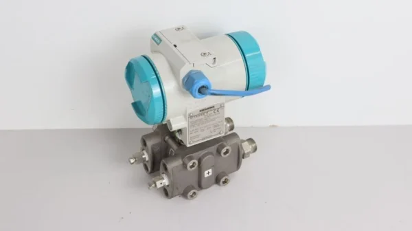 Siemens Sitrans P 7MF4433-1EA22-1BB7-Z Messumformer TOP ZUSTAND
Wird in neuem Fenster oder Tab geöffnet
