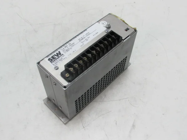 SEW Eurodrive BRC 03 1,5kW 4A BRC03 Brems chopper Top Zustand
Wird in neuem Fenster oder Tab geöffnet