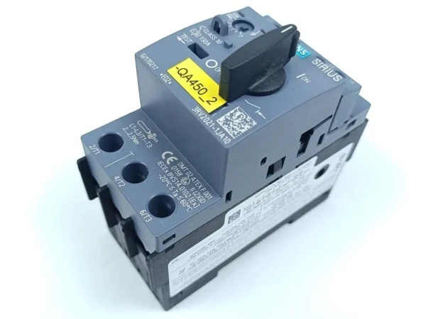 Siemens SIRIUS Leistungsschalter 3RV2021-1JA10 TOP ZUSTAND
Wird in neuem Fenster oder Tab geöffnet