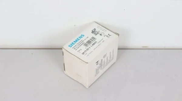 SIEMENS SIRIUS SCHÜTZ 3RT1017-1AB01 QTY: 1 UNUSED & OVP
Wird in neuem Fenster oder Tab geöffnet