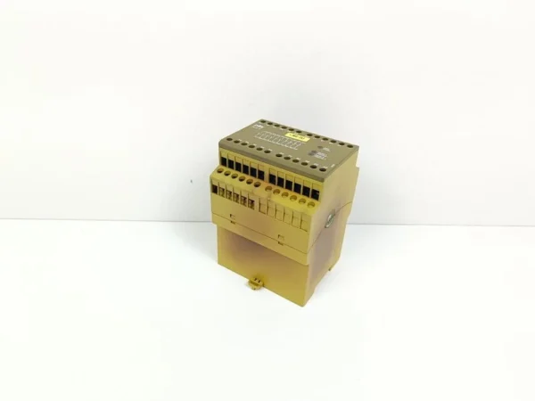 Pilz PNOZ 10 24VDC 6S 4Ö ID No: 774009 TOP ZUSTAND
Wird in neuem Fenster oder Tab geöffnet