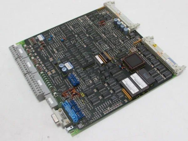 Siemens Steuerplatine 6SE1200-1GA10-0 Top Zustand
Wird in neuem Fenster oder Tab geöffnet