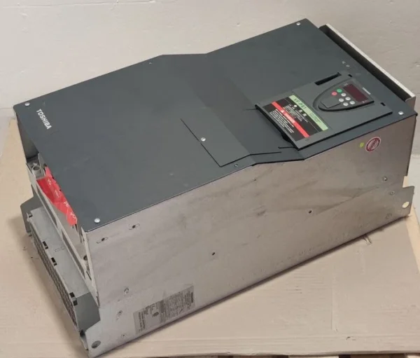 Toshiba Transistor Inverter VFPS1-4550PL-WN 55kW-88kVA-75HP TESTED & TOP ZUSTAND