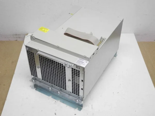Siemens Simodrive 611 6SN1112-1AB00-0CA0 Kondensatormodul Version D neuwertig
Wird in neuem Fenster oder Tab geöffnet