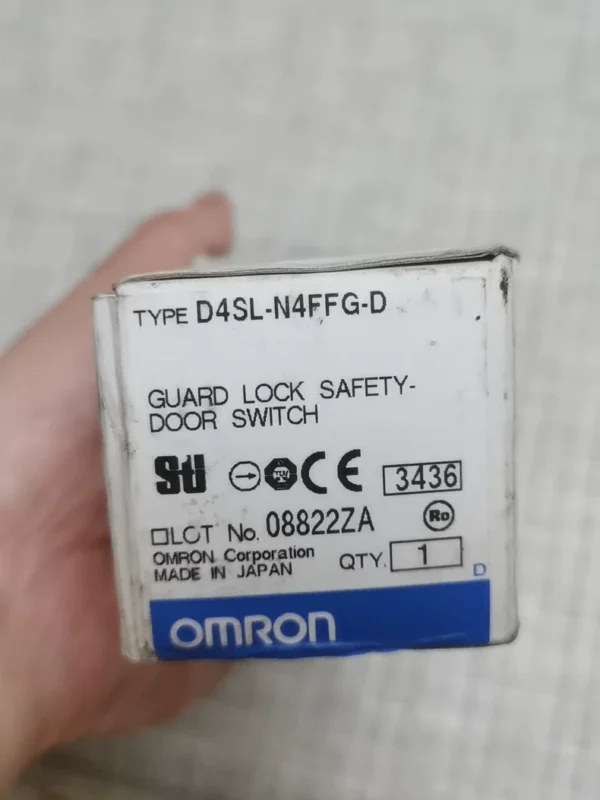 OMRON Safety door switch D4SL-N4FFG-D