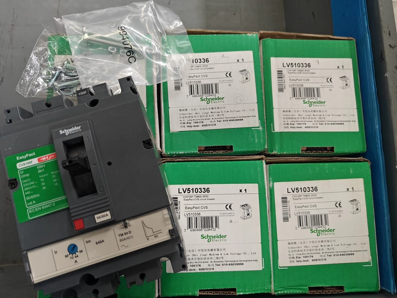 Schneider Molded Case Circuit Breaker LV510336 Safety
